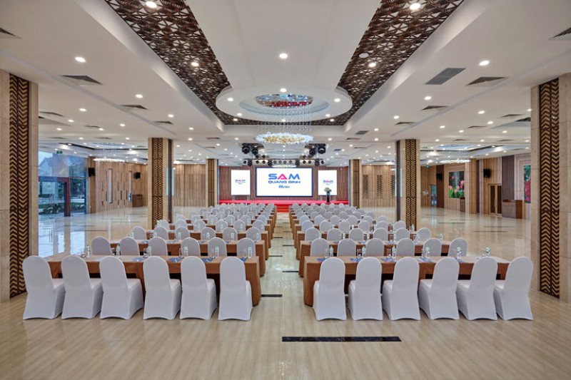 Trung tâm hội nghị và tiệc cưới