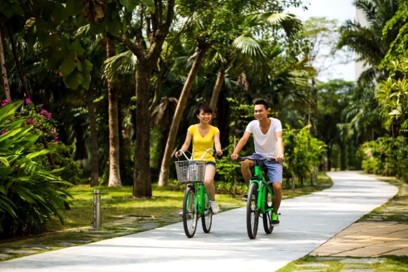 Đạp xe khám phá phá