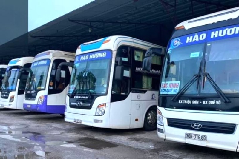 Hoàng Hương khép lại danh sách xe khách.
