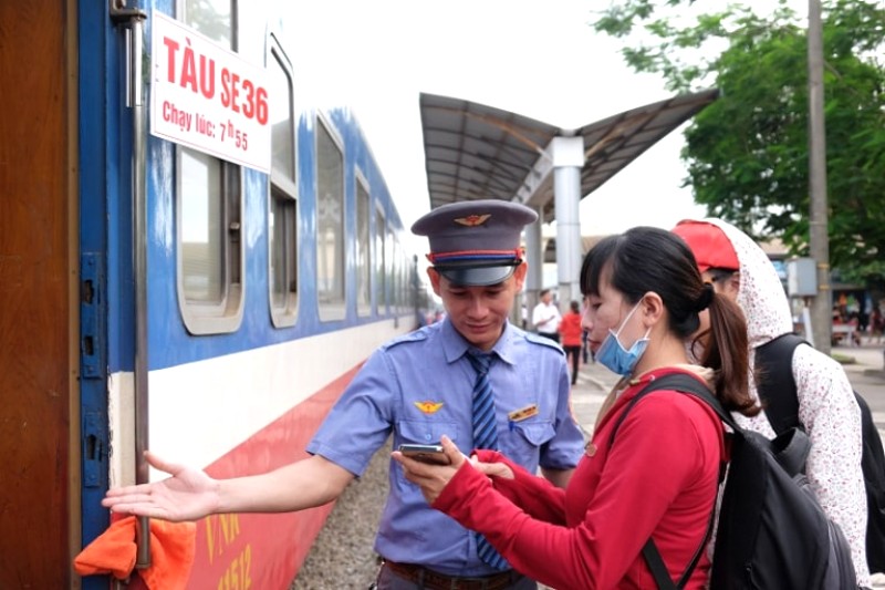 Vé Tàu Đà Nẵng Sài Gòn