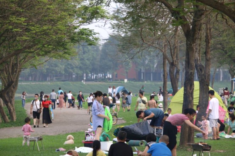 Cắm trại công viên Yên Sở