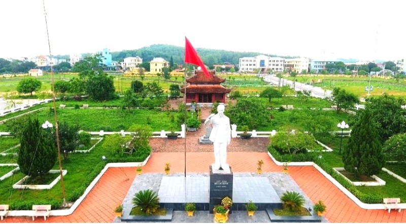 Dốc Khoai, Cô Tô - Nơi duy nhất Bác Hồ cho phép dựng tượng khi còn sống.